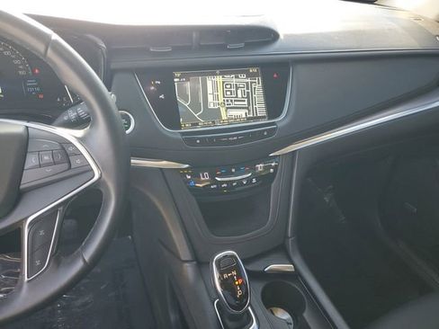 Used 2019 Cadillac XT5 Premium Luxury w/ Driver Assist Package AWD/4WD image 27