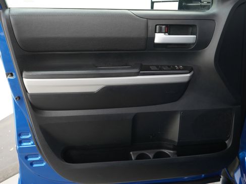 Used 2018 Toyota Tundra SR5 image 21