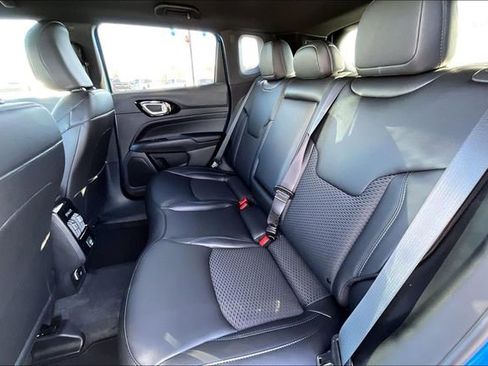 New 2026 Jeep Compass Latitude image 10