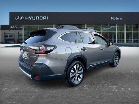 Used 2023 Subaru Outback Limited XT w/ Popular Package #2 AWD/4WD image 4