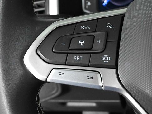 Certified 2023 Volkswagen Atlas SE FWD image 21