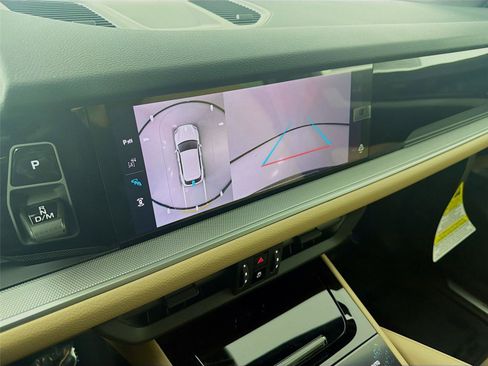 New 2026 Porsche Cayenne image 17