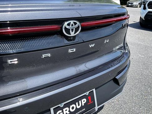 Used 2024 Toyota Crown Limited w/ Advanced Technology Package image 31