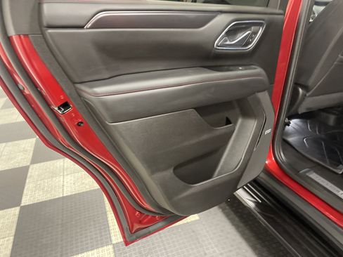 Used 2023 Chevrolet Tahoe RST w/ Luxury Package image 17