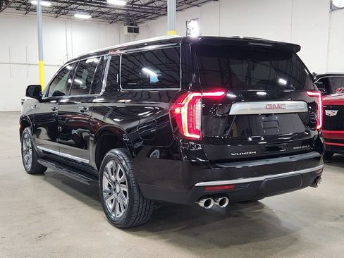Used 2021 GMC Yukon XL Denali RWD image 11