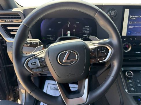 Used 2024 Lexus GX 550 AWD/4WD image 13