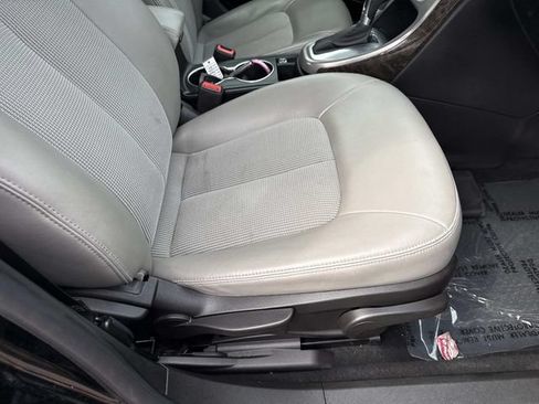 Used 2016 Buick Verano w/ Comfort Package FWD image 10