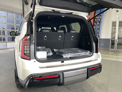 New 2026 Nissan Armada PRO-4X image 7