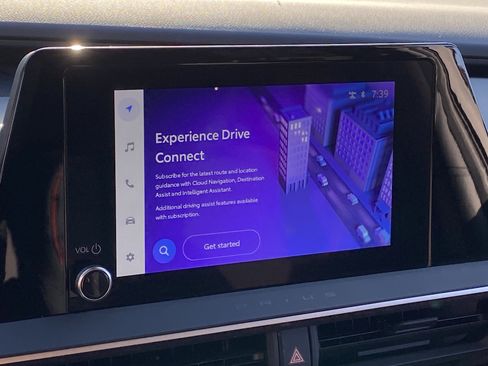 Used 2026 Toyota Prius Plug-In Hybrid image 6