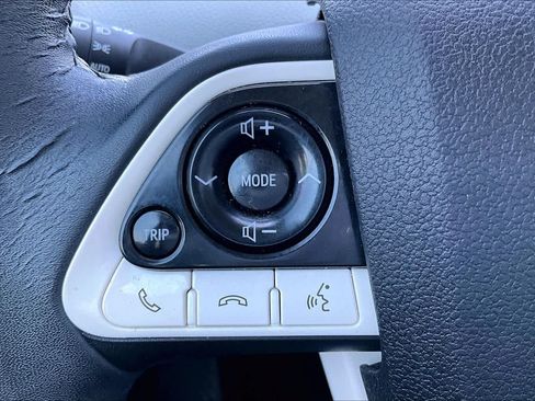 Used 2016 Toyota Prius Four FWD image 20