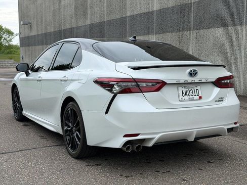 Used 2024 Toyota Camry XSE FWD image 5