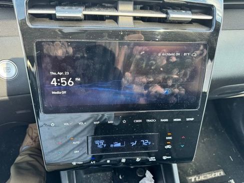 Used 2024 Hyundai Tucson SEL w/ Convenience Package AWD/4WD image 18