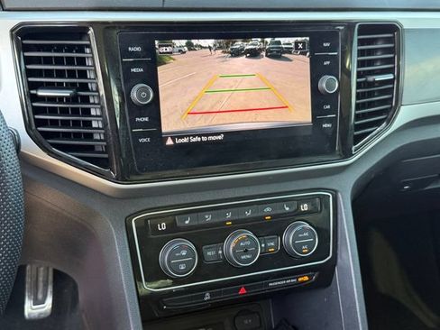 Used 2023 Volkswagen Atlas SEL R-Line AWD/4WD image 21