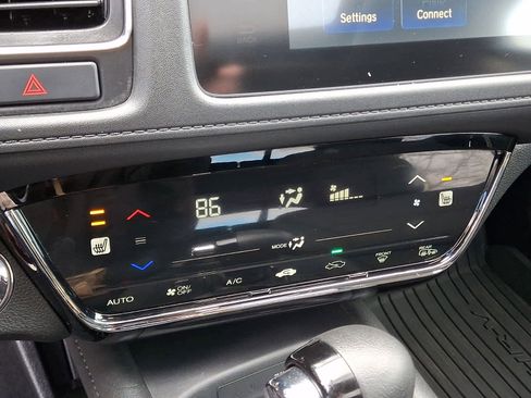 Certified 2018 Honda HR-V EX image 17