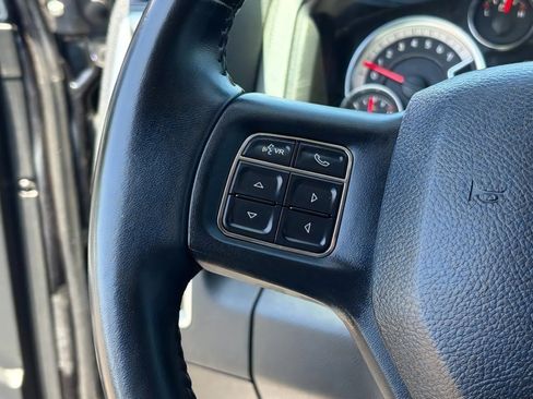 Used 2018 RAM 1500 Big Horn RWD image 19