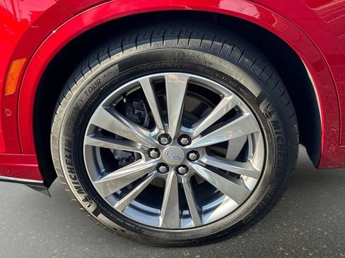 Certified 2023 Cadillac XT6 Premium Luxury w/ Technology Package AWD/4WD image 11