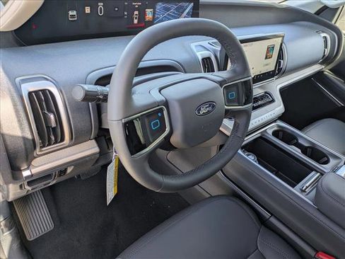 New 2026 Ford Expedition Active RWD image 3
