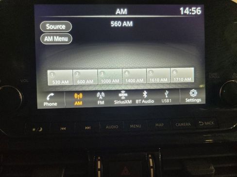 Used 2022 Nissan Pathfinder SL AWD/4WD image 25