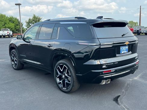 Used 2026 Chevrolet Traverse High Country w/ LPO, Floor Liner Package AWD/4WD image 3