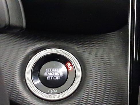 Used 2024 Jeep Grand Cherokee L Altitude image 22