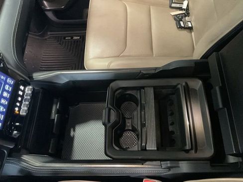 Used 2021 RAM 1500 Limited AWD/4WD image 16