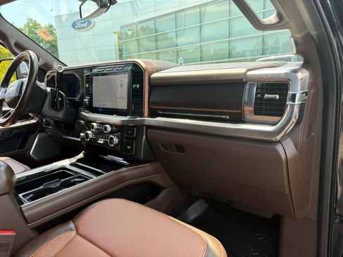 Used 2024 Ford F450 King Ranch w/ Chrome Package AWD/4WD image 12