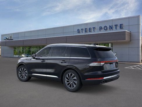 Used 2026 Lincoln Aviator Premiere image 4