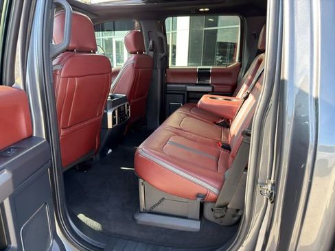 Used 2022 Ford F450 Platinum w/ FX4 Off-Road Package image 16