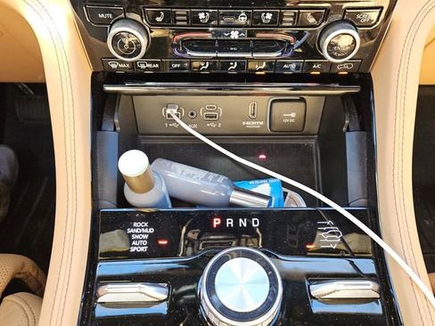 Used 2023 Jeep Grand Cherokee L Summit image 10