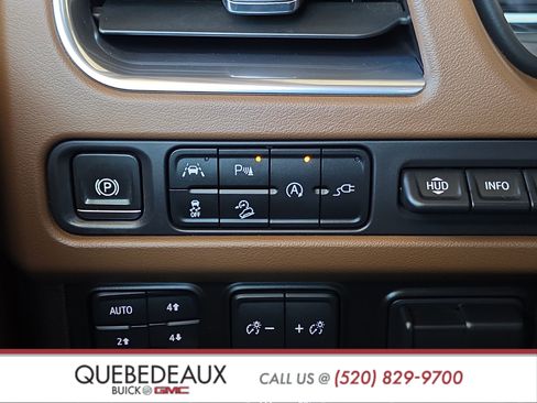 Used 2021 Chevrolet Tahoe High Country w/ Premium Package AWD/4WD image 26