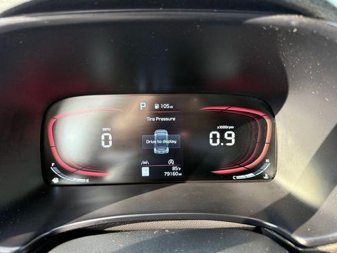 Used 2023 Kia Soul LX w/ LX Technology Package FWD image 23