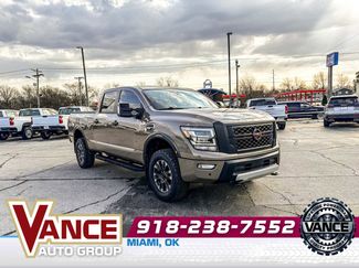 Used 2024 Nissan Titan PRO-4X video 1