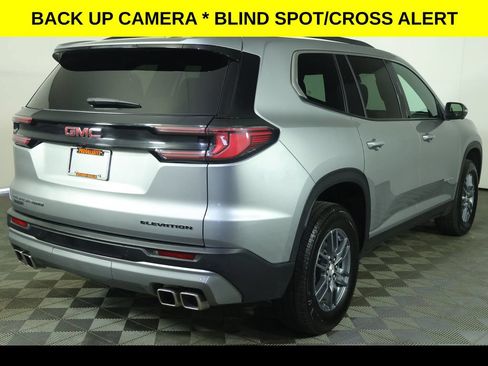Used 2025 GMC Acadia Elevation AWD/4WD image 11