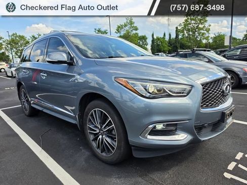 Used 2017 INFINITI QX60 Luxe w/ Premium Plus Package AWD/4WD image 3