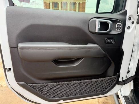 Used 2021 Jeep Wrangler Unlimited Rubicon image 21