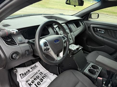 Used 2017 Ford Taurus Police Interceptor image 10