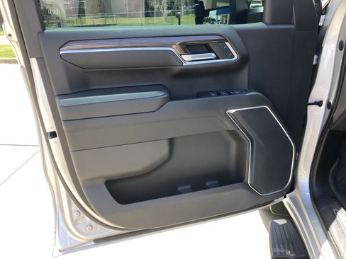 Used 2022 Chevrolet Silverado 1500 RST w/ Max Trailering Package AWD/4WD image 12