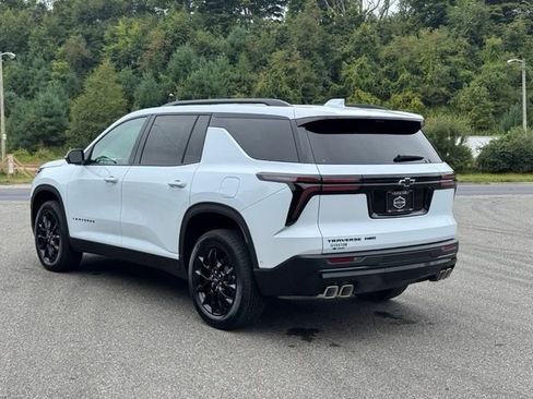 New 2026 Chevrolet Traverse LT w/ Enhanced Driving Package AWD/4WD image 5