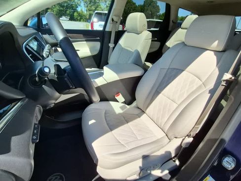 Used 2023 Buick Enclave Avenir w/ Avenir Technology Package AWD/4WD image 14