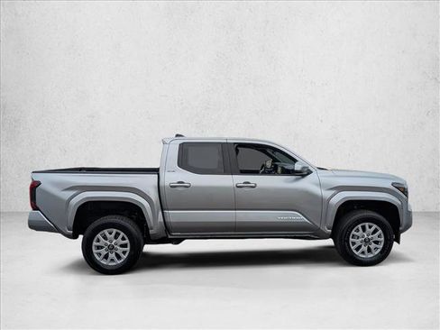 Used 2024 Toyota Tacoma SR5 image 4