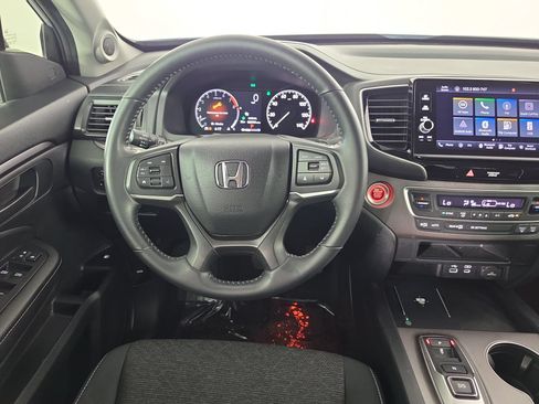 Used 2025 Honda Ridgeline Sport image 35