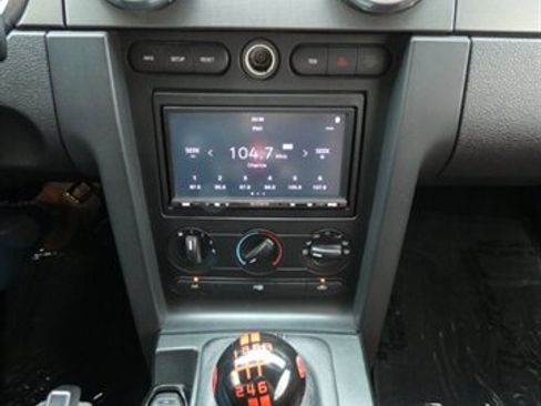 Used 2008 Ford Mustang Shelby GT500 RWD image 35
