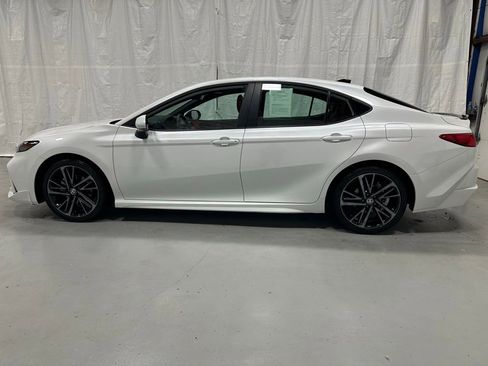 Used 2026 Toyota Camry XSE FWD image 4