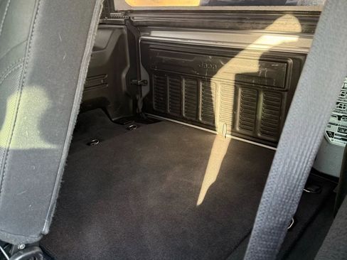 Used 2020 Jeep Wrangler Unlimited Sport S image 41