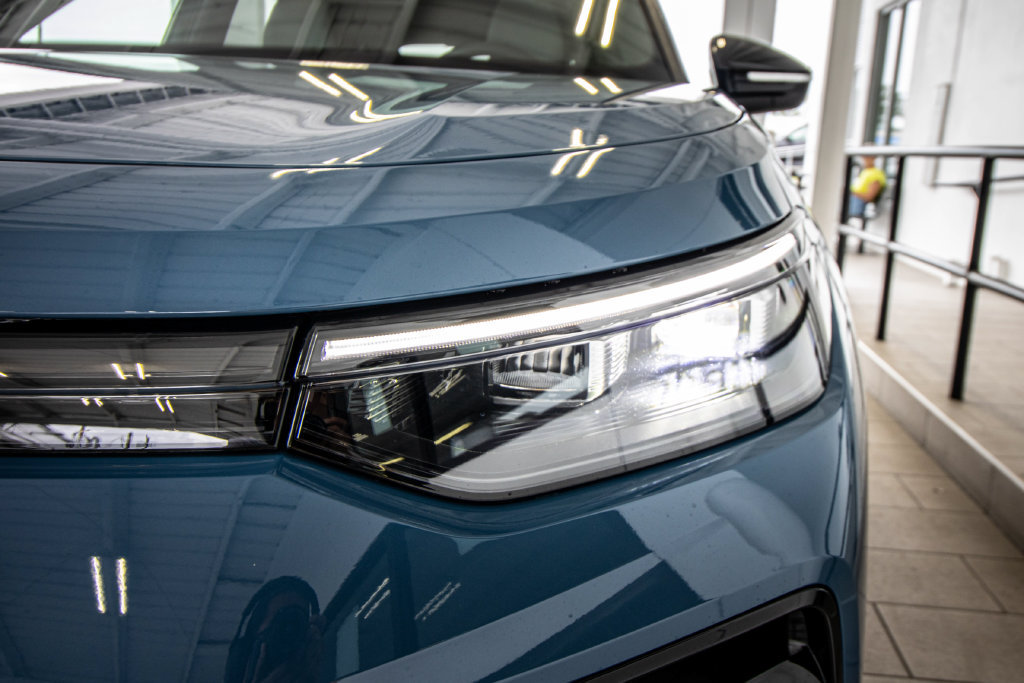 New 2026 Volkswagen Tiguan SE R-Line FWD image 7
