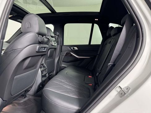 Used 2023 BMW X5 xDrive40i AWD/4WD image 33