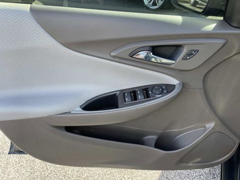 Used 2021 Chevrolet Malibu LS image 15