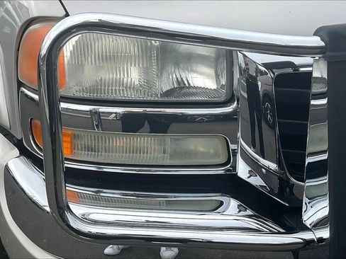 Used 2005 GMC Sierra 1500 SLT w/ Light Duty Power Package image 30