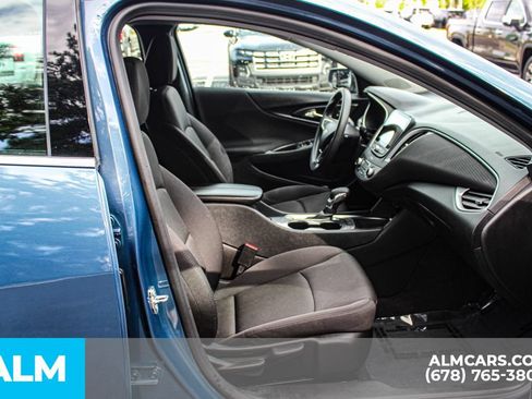 Used 2024 Chevrolet Malibu LT FWD image 18