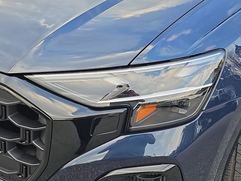 New 2026 Audi Q8 Prestige image 32